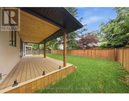 61 FLORESTA COURT - 27