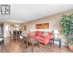 906 - 358 WATERLOO AVENUE - 4