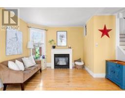 17 WAUBEEK STREET - 11