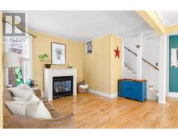 17 WAUBEEK STREET - 12