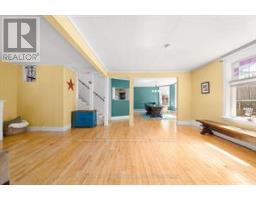 17 WAUBEEK STREET - 13