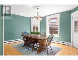 17 WAUBEEK STREET - 16