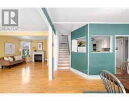 17 WAUBEEK STREET - 19