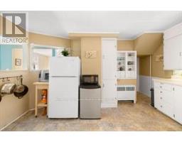 17 WAUBEEK STREET - 22