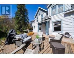 17 WAUBEEK STREET - 7