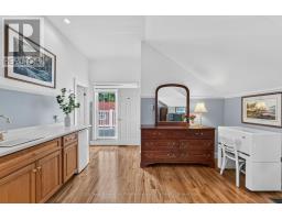 285 COBOURG STREET - 32