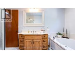 10 BISSETT COURT - 24