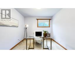 10 BISSETT COURT - 26