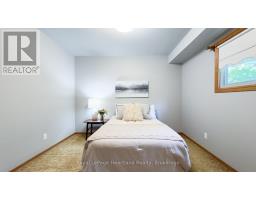 10 BISSETT COURT - 30
