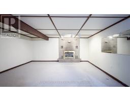 10 BISSETT COURT - 36