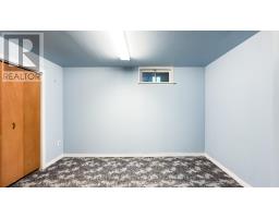 10 BISSETT COURT - 40