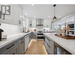 24 WATSON CRESCENT - 14