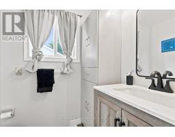75 EDISON CRESCENT - 27