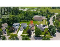 75 EDISON CRESCENT - 43