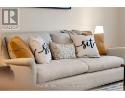16 WINTERBERRY LANE - 14
