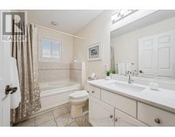 16 WINTERBERRY LANE - 19