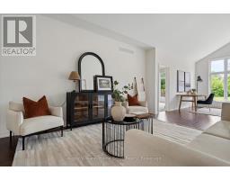 27 RILEY CRESCENT - 13
