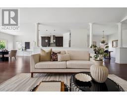 27 RILEY CRESCENT - 14