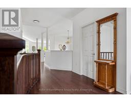 27 RILEY CRESCENT - 29