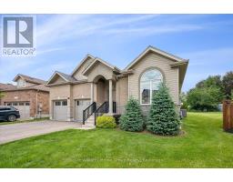 27 RILEY CRESCENT - 3