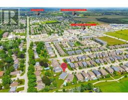 27 RILEY CRESCENT - 38