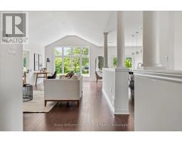 27 RILEY CRESCENT - 9