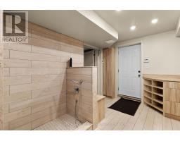 76 CARRICK TRAIL - 38