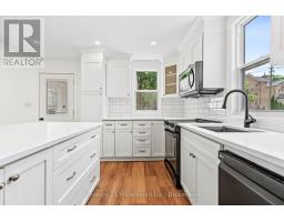 902 HURON TERRACE - 15