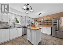 129 PARKSIDE DRIVE W - 18