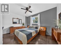 129 PARKSIDE DRIVE W - 24