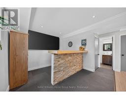 129 PARKSIDE DRIVE W - 35
