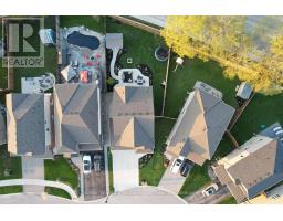 192 HARPIN WAY E - 10