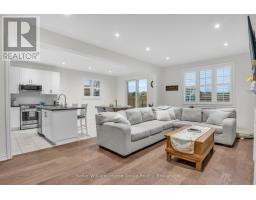 192 HARPIN WAY E - 12