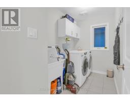 192 HARPIN WAY E - 42