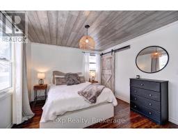 310 BARBER AVENUE N - 25