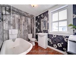 310 BARBER AVENUE N - 27