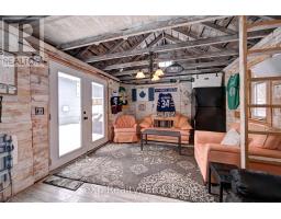 310 BARBER AVENUE N - 44