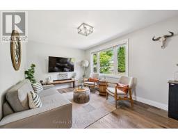 273 MAIN STREET N - 12