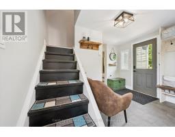273 MAIN STREET N - 22