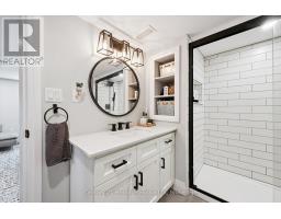 273 MAIN STREET N - 29