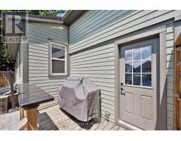 273 MAIN STREET N - 34