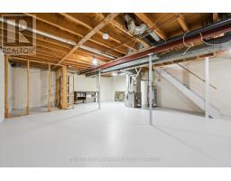 C-22 - 427 VICTORIA ROAD N - 32