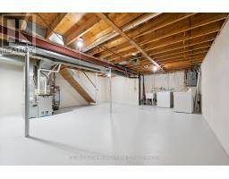 C-22 - 427 VICTORIA ROAD N - 34