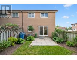 C-22 - 427 VICTORIA ROAD N - 38