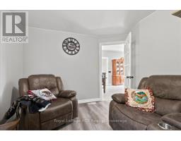 7458 SIDE ROAD 3 E - 35