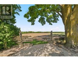 7458 SIDE ROAD 3 E - 42