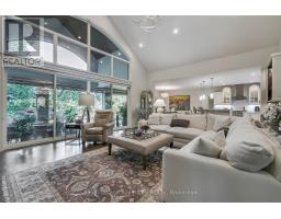 38 CARRIAGE LANE - 11
