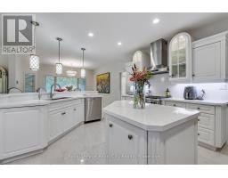 38 CARRIAGE LANE - 15