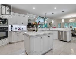 38 CARRIAGE LANE - 16