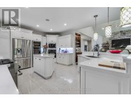 38 CARRIAGE LANE - 17
